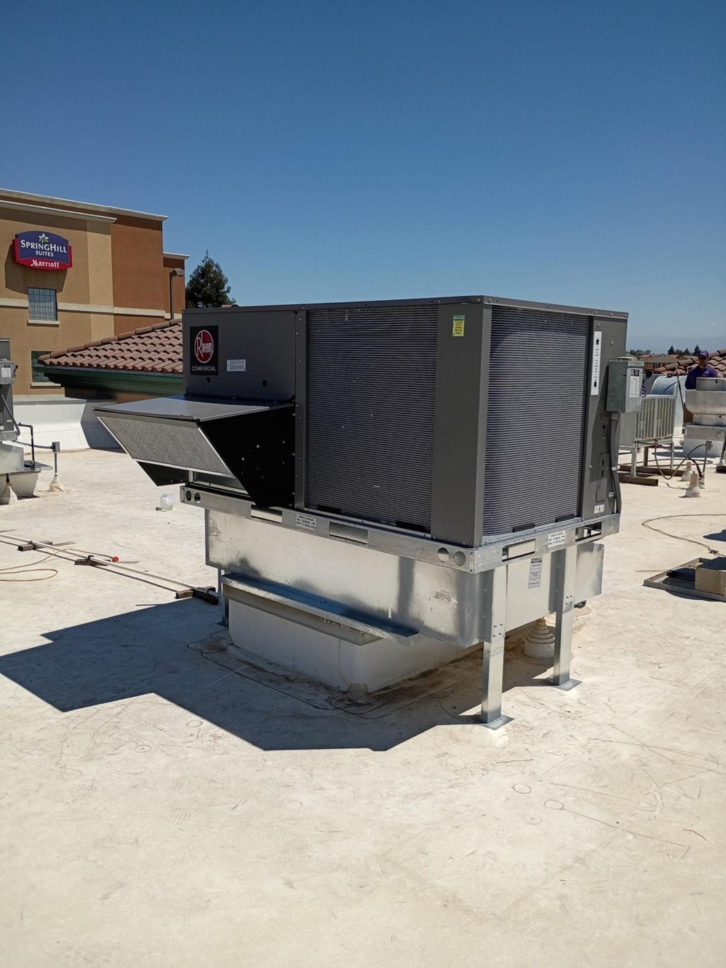 Commercial Rheem rooftop HVAC unit