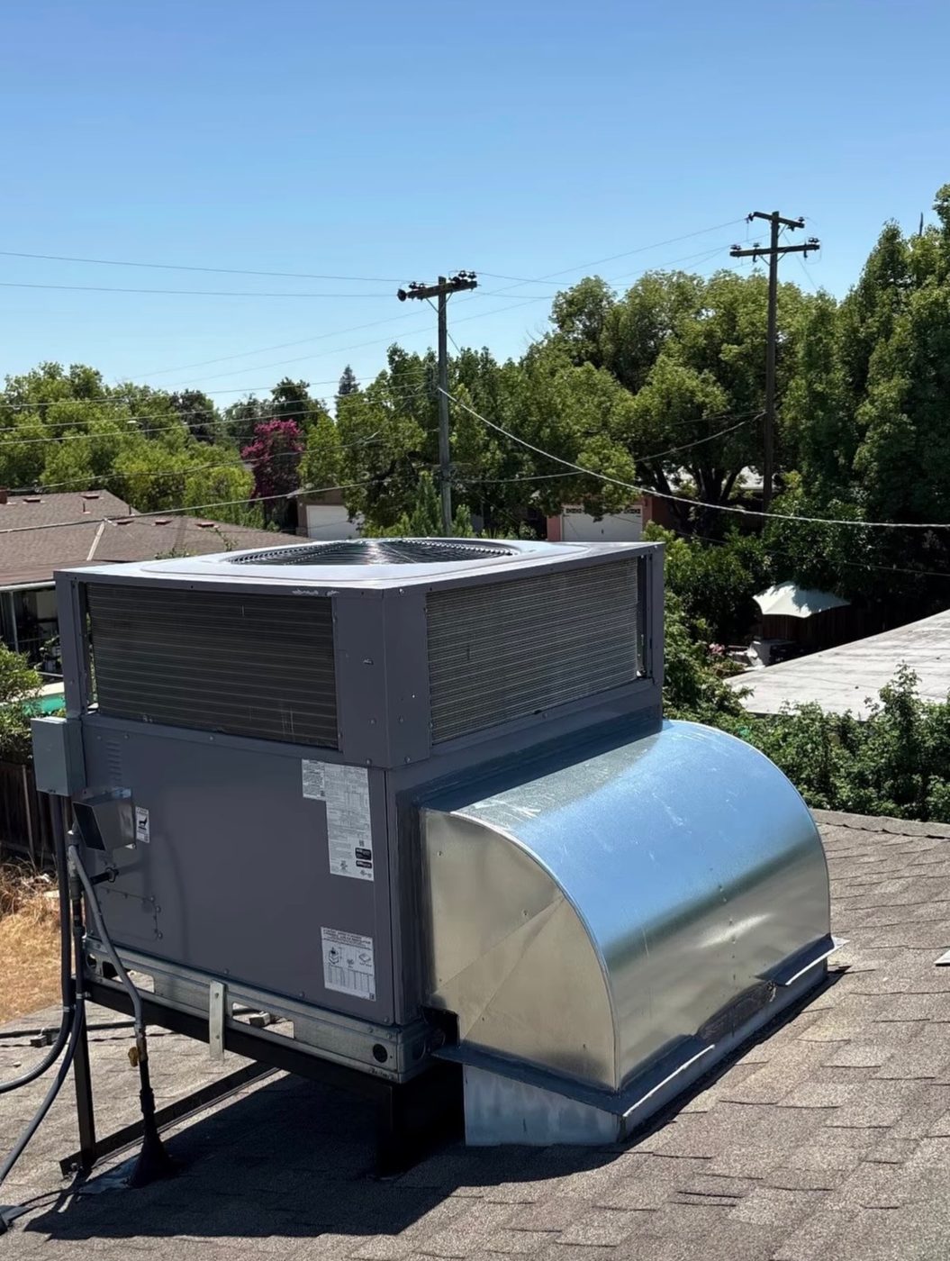 Rooftop air conditioning package unit in Fresno area